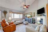 555 Laurel Street - Photo 1