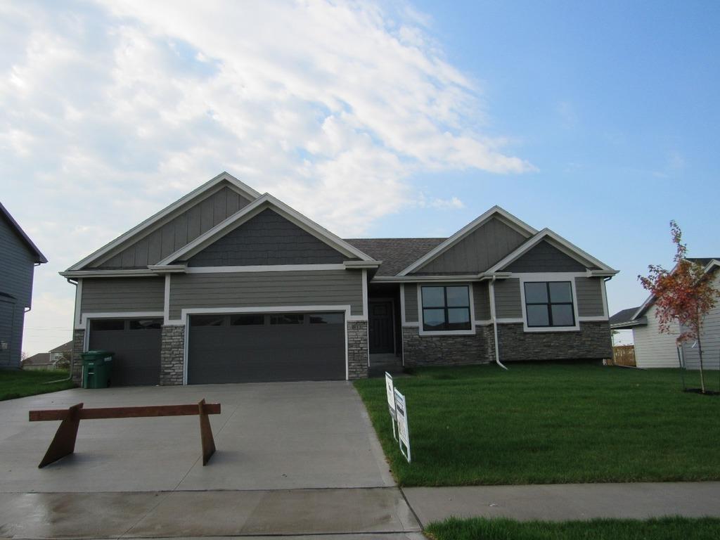 611 55th Street - Photo 1