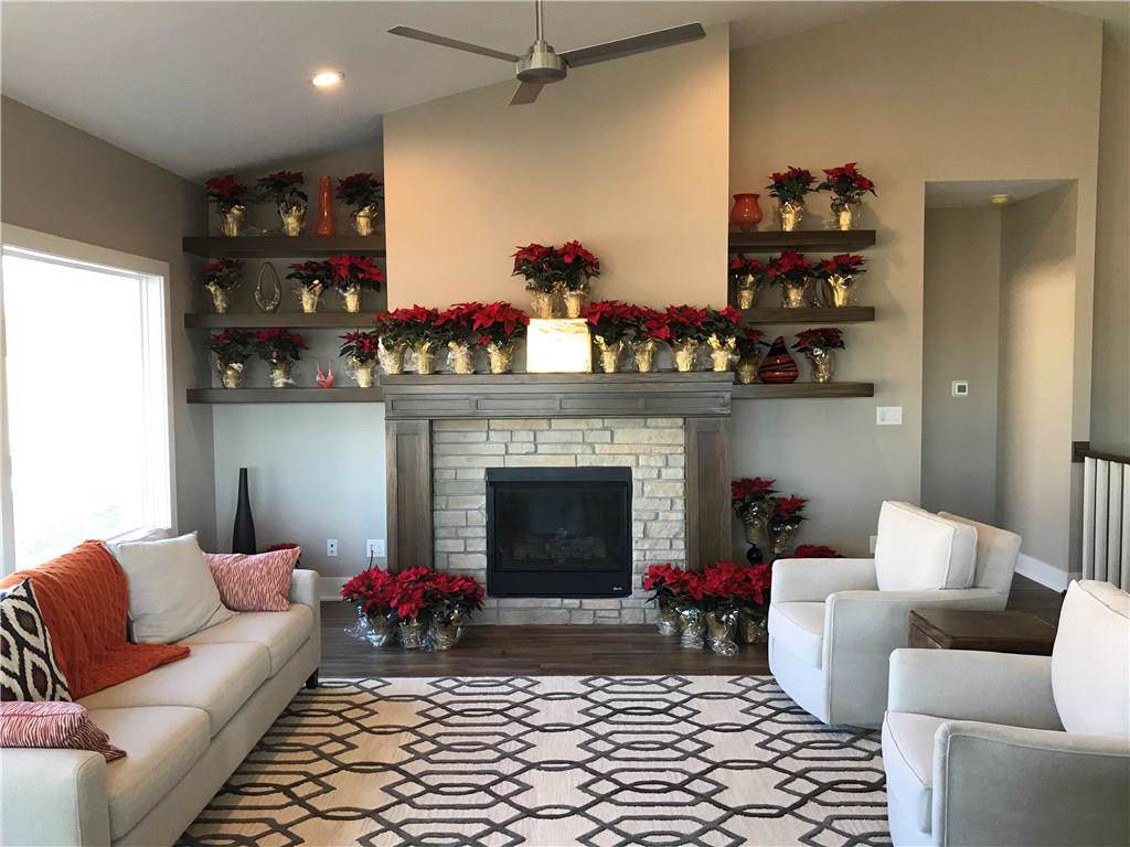 1665 Silver Pointe Drive - Photo 1