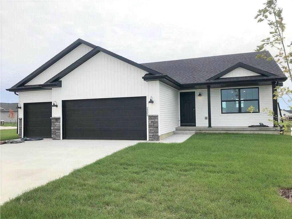 2302 Applewood Street - Photo 1