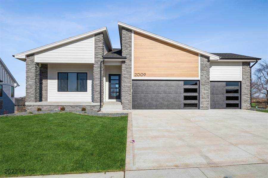 2009 Autumn Blaze Drive - Photo 1