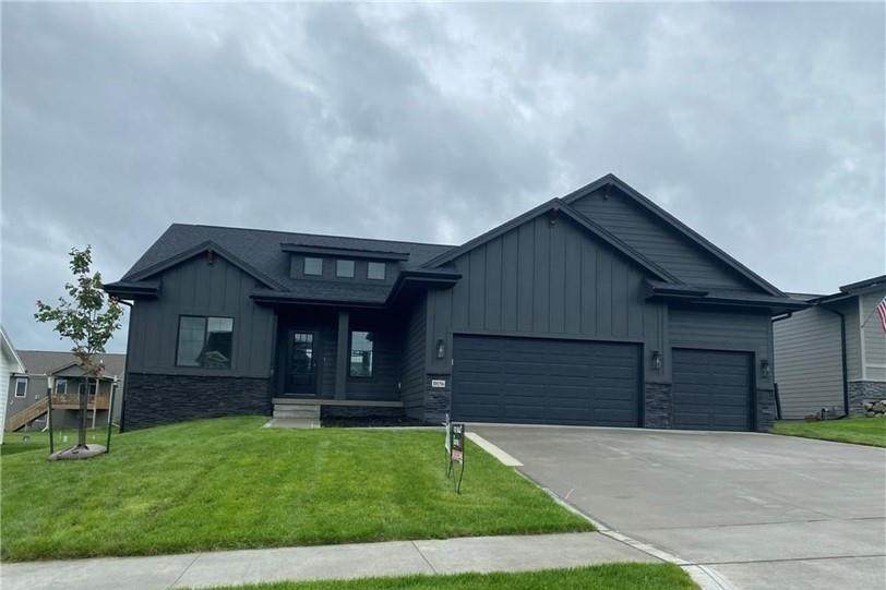 10156 Thorne Drive - Photo 1