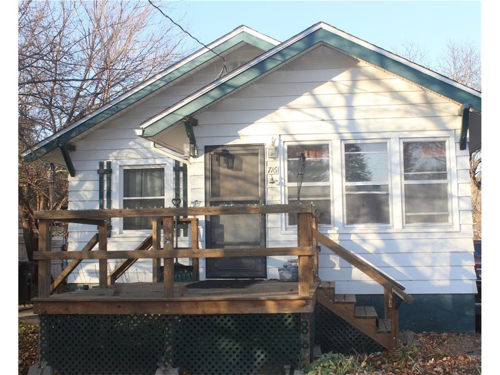 716 Miller Avenue - Photo 1