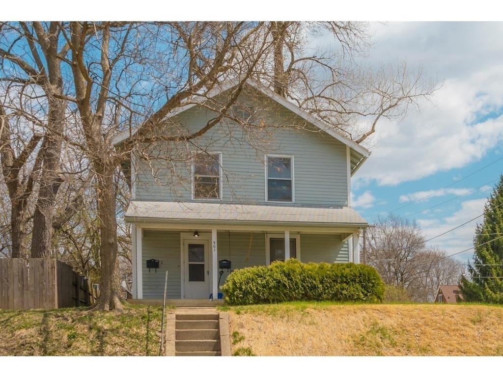901 41st Street - Photo 1