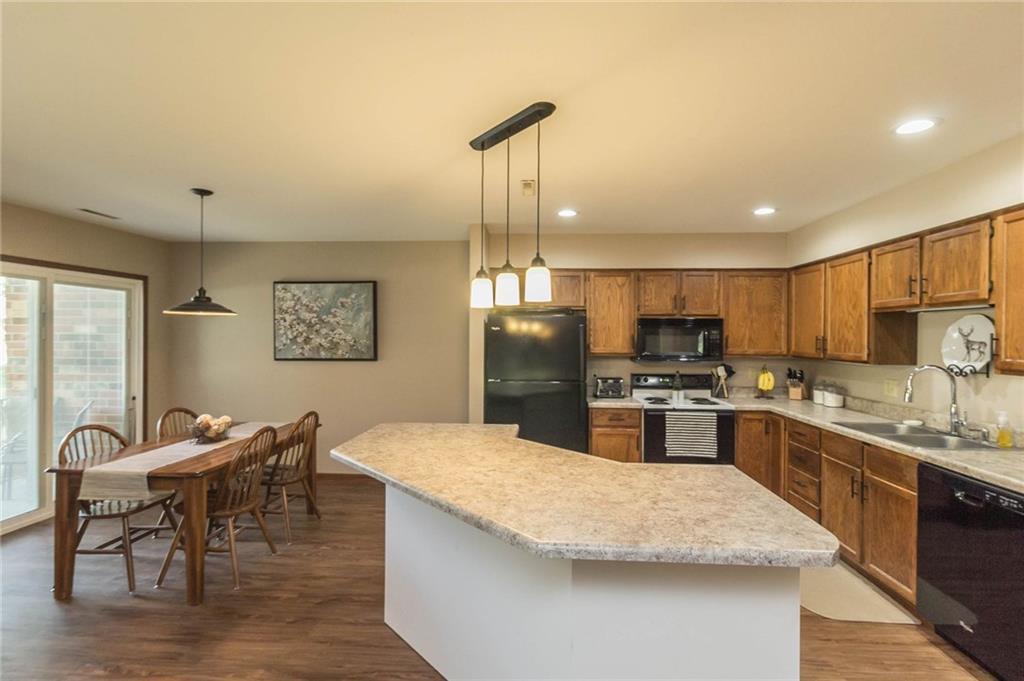 4809 Woodland Avenue - Photo 1