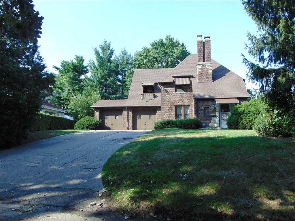 4716 Lakeview Drive - Photo 1