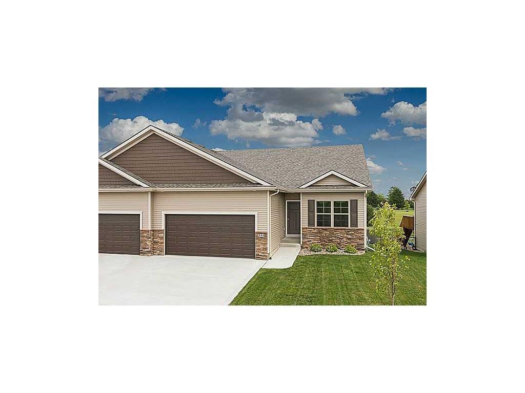 824 Pinehurst Way - Photo 1