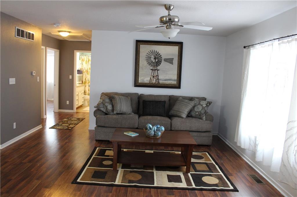 4001 Lincoln Way - Photo 1
