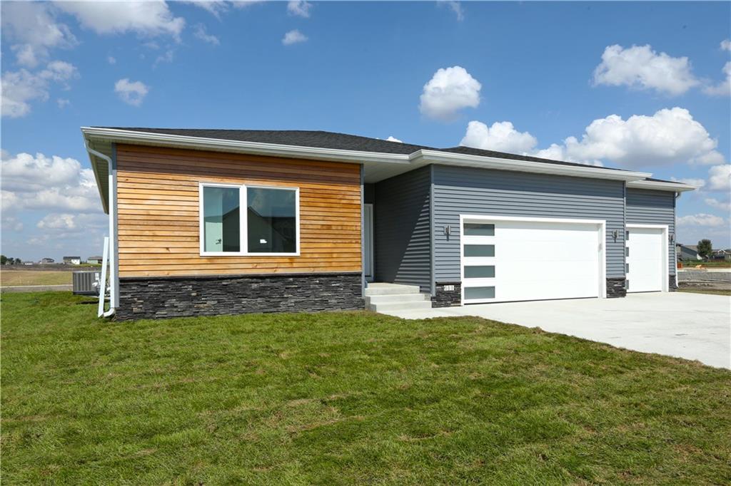 611 35th Street - Photo 1