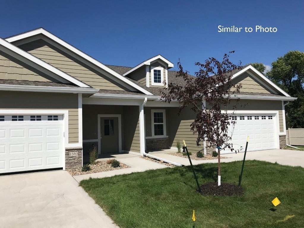 1582 Blackthorne Drive - Photo 1