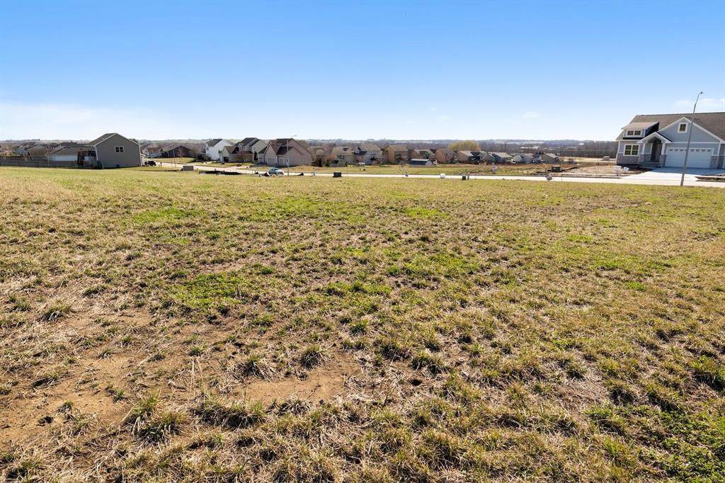 1817 Crabapple Lane - Photo 1 1817 Crabapple Lane - Photo 1