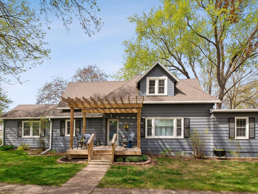 1701 Ash Street - Photo 1