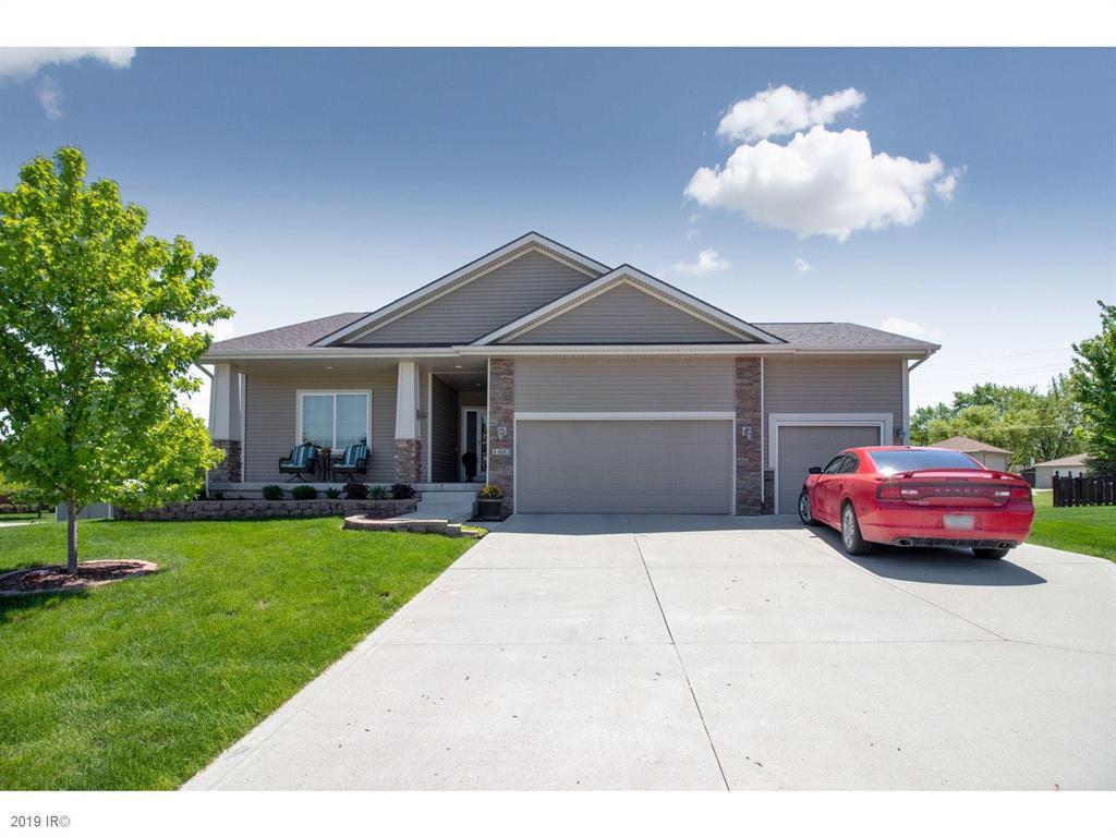 1403 Linden Circle - Photo 1