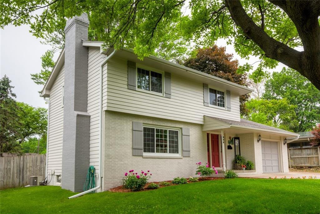 908 29th Street - Photo 1