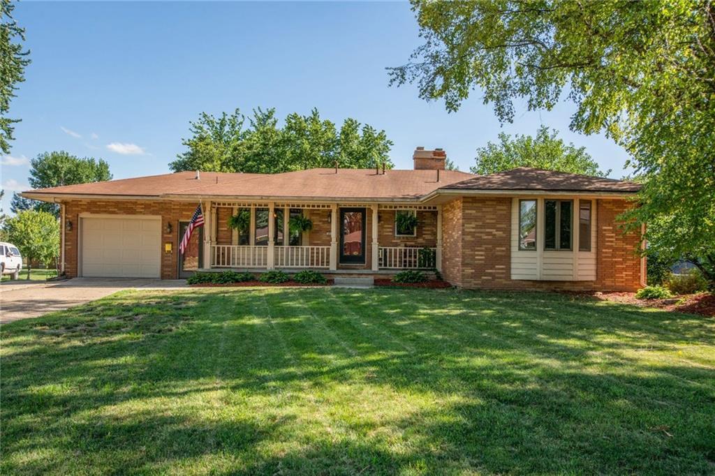404 7th Street Place - Photo 1