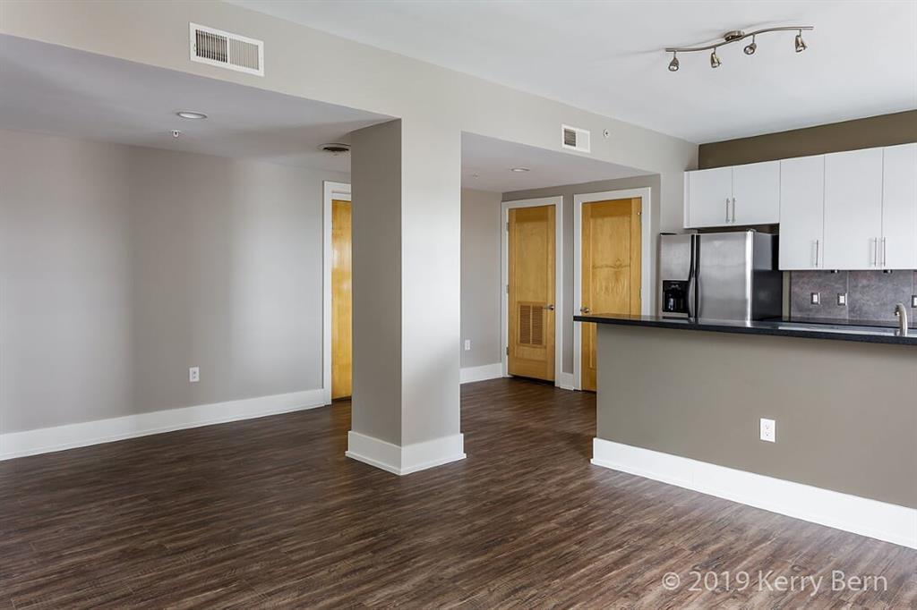 400 Walnut Street - Photo 1