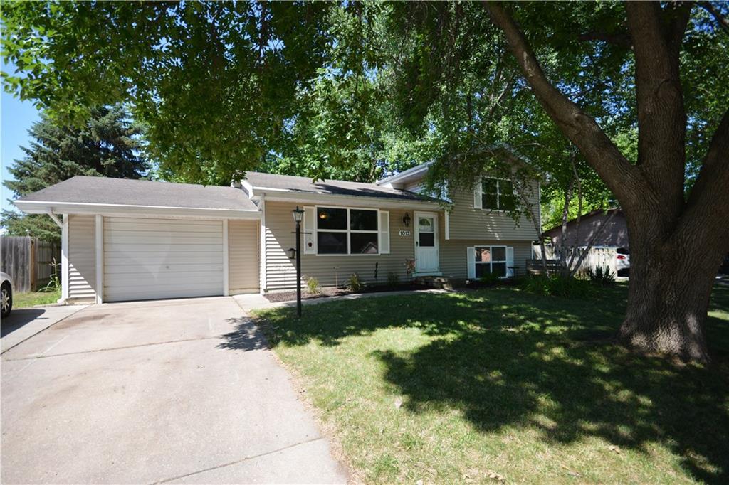 1013 6th Street - Photo 1