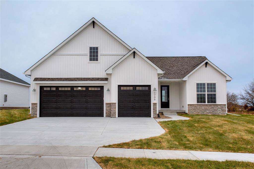 1706 Spruce Drive - Photo 1