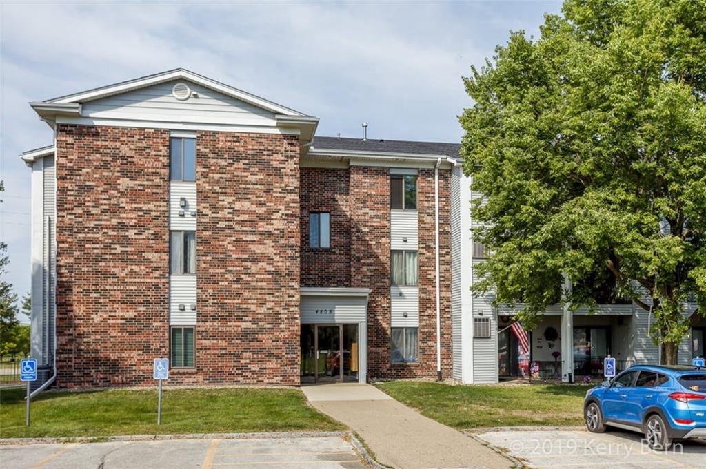 4805 86th Street - Photo 1