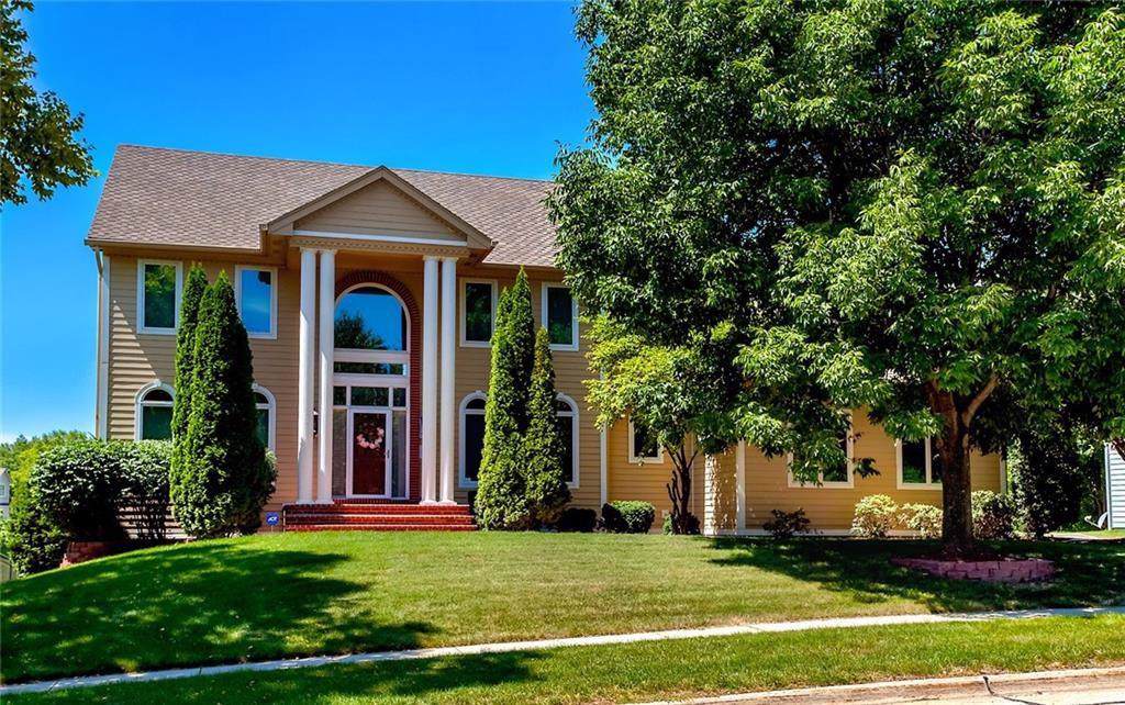 1460 Country Club Boulevard - Photo 1