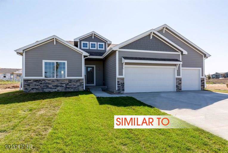 355 Hawk Circle - Photo 1