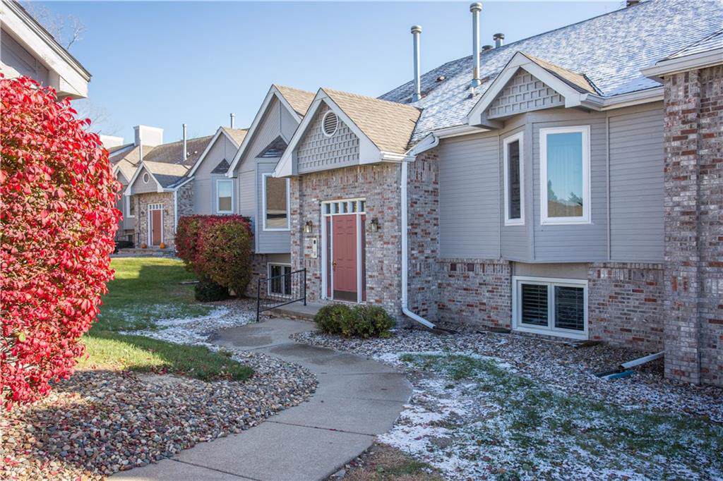8140 Dellwood Drive - Photo 1