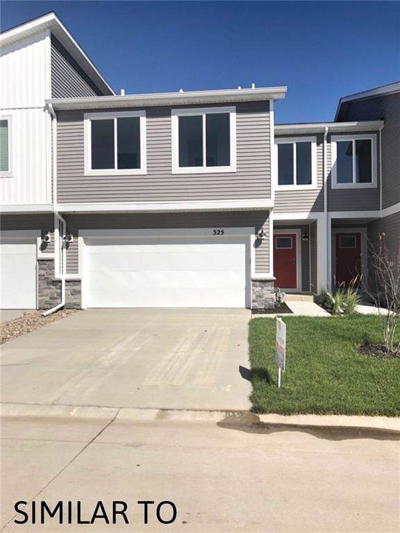 892 Iris Avenue - Photo 1
