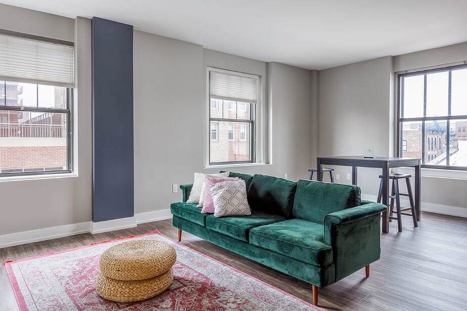 400 Walnut Street - Photo 1