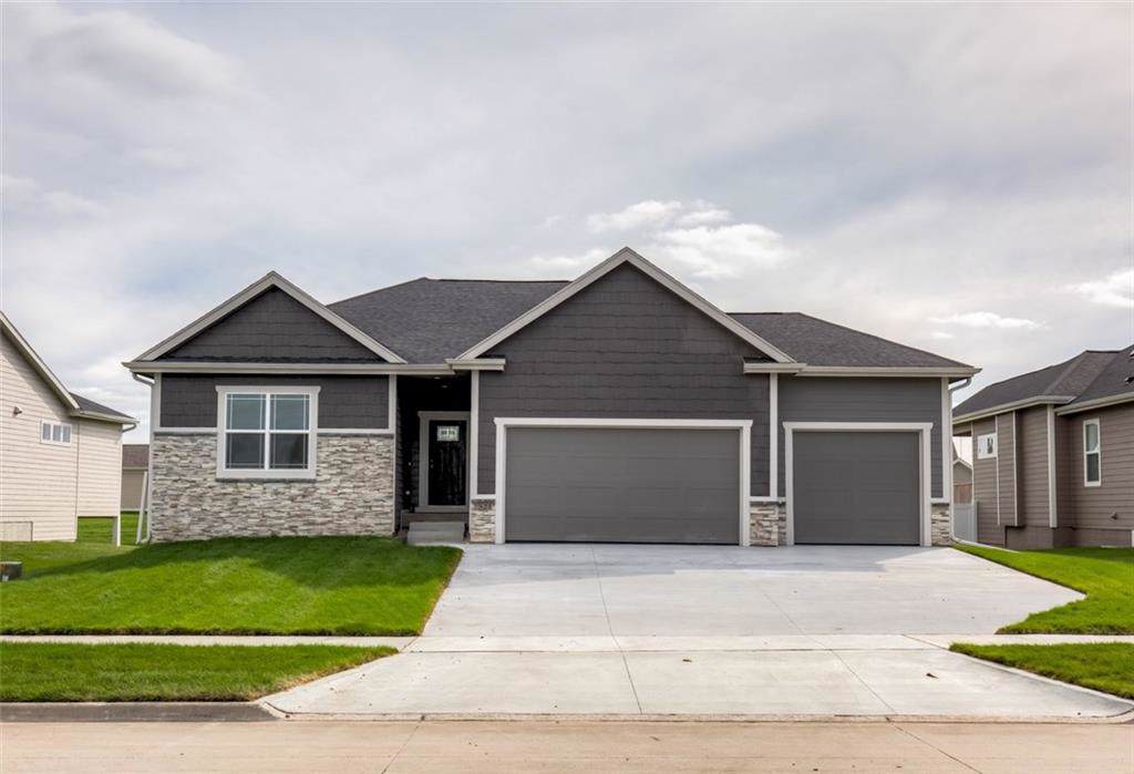 2521 40th Street - Photo 1