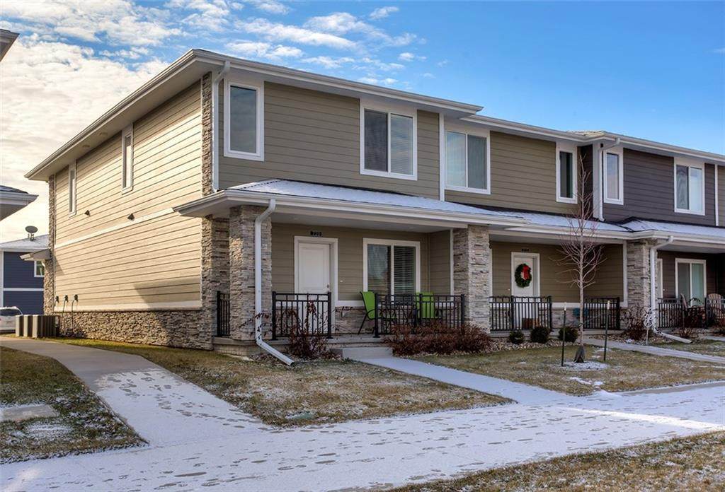 720 Westown Parkway - Photo 1