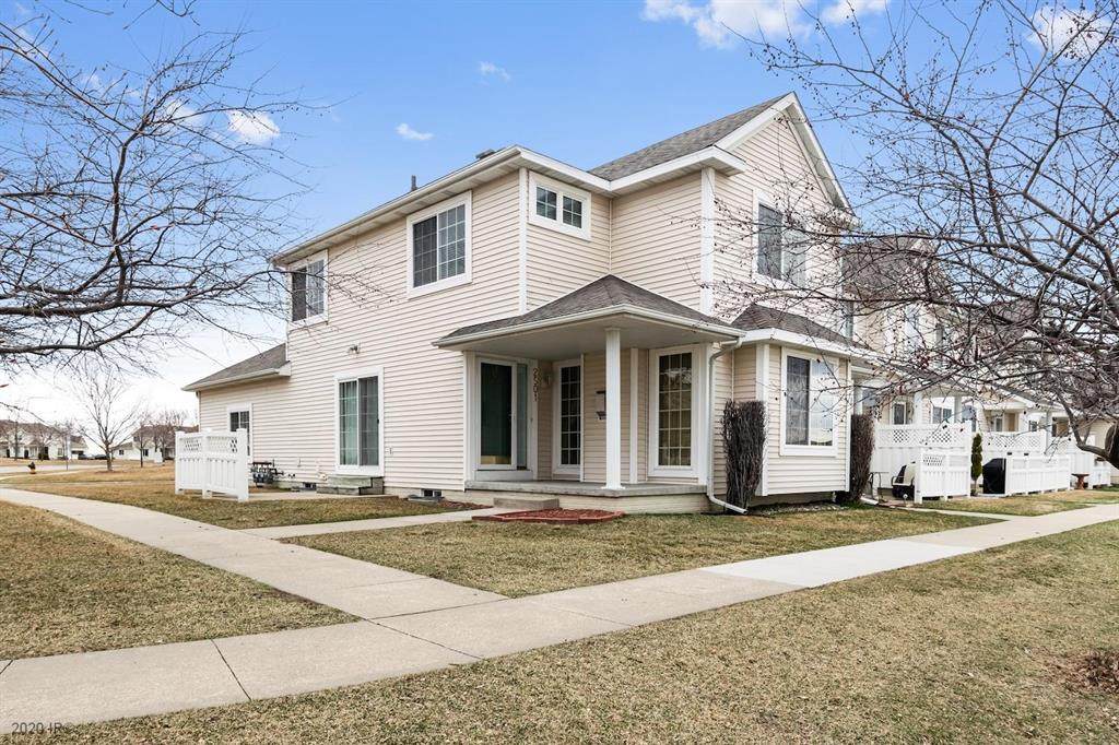 2501 Heritage Avenue - Photo 1