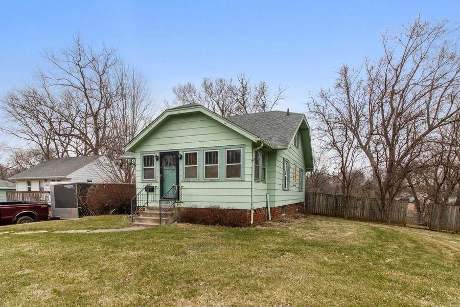 1601 Leland Avenue - Photo 1