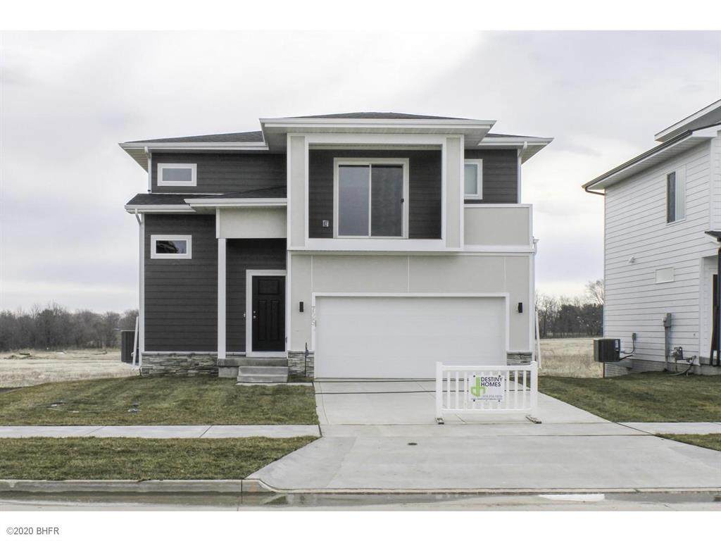 725 69th Street - Photo 1