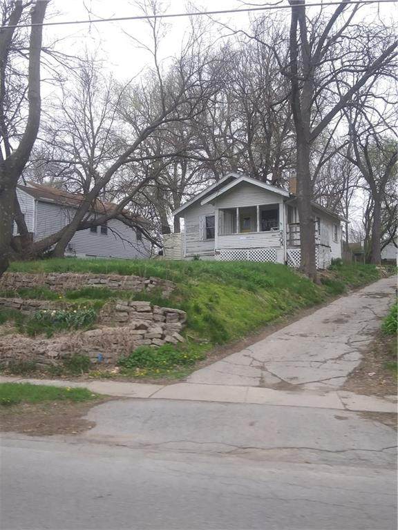 2305 Saylor Road - Photo 1