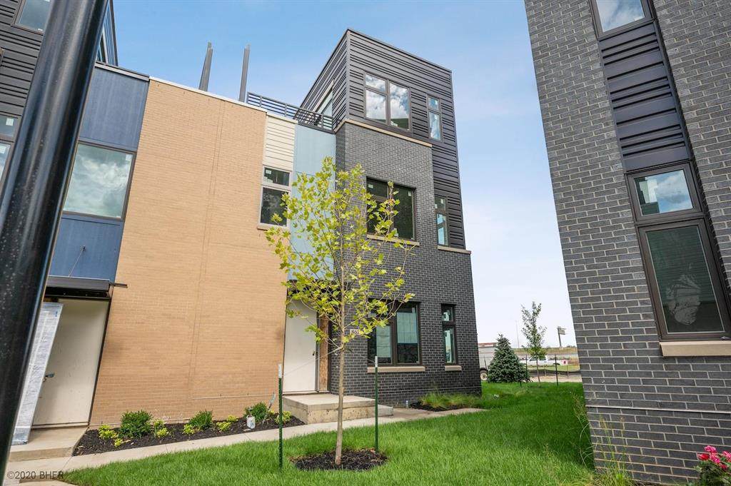 861 2nd Street - Photo 1