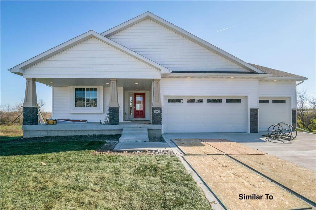 940 Gray Avenue - Photo 1
