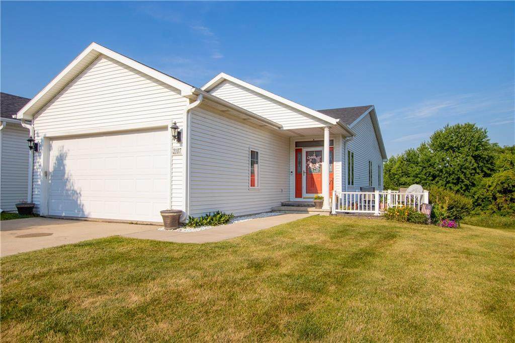2107 4th Avenue - Photo 1