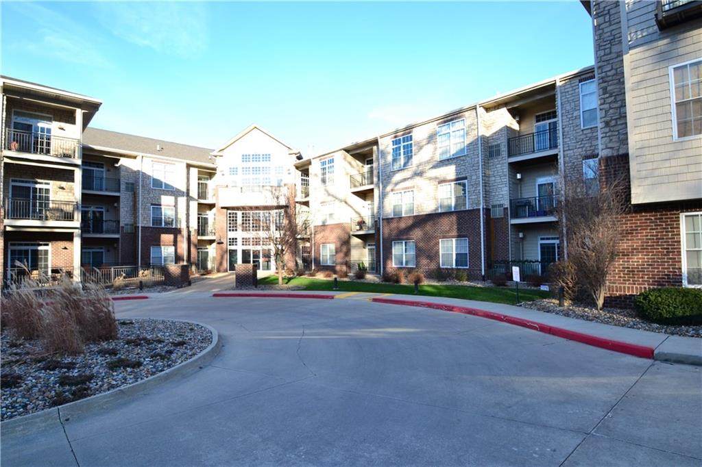 3031 Grand Avenue - Photo 1