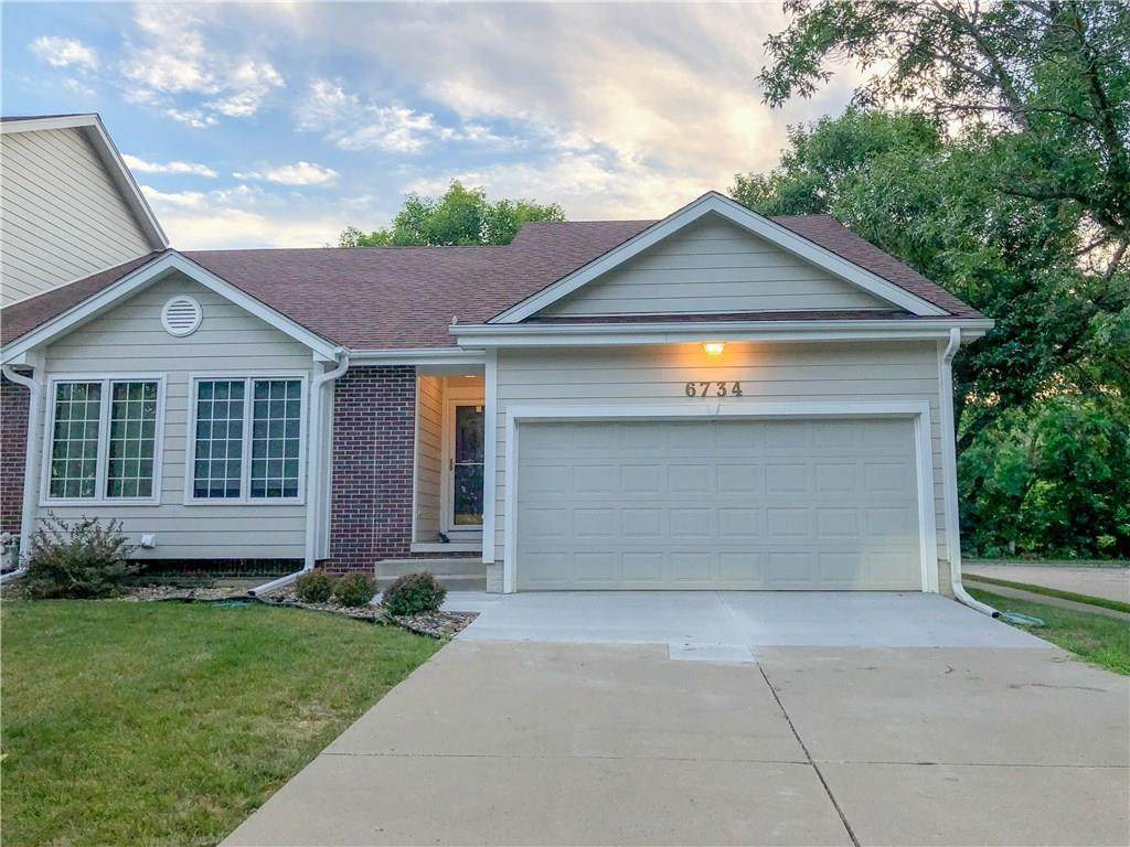 6734 Sutton Circle - Photo 1