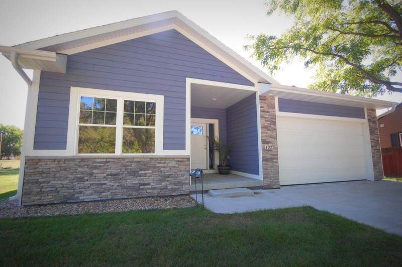 1022 Linn Street - Photo 1
