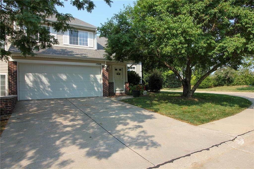 5221 Village Run Avenue - Photo 1