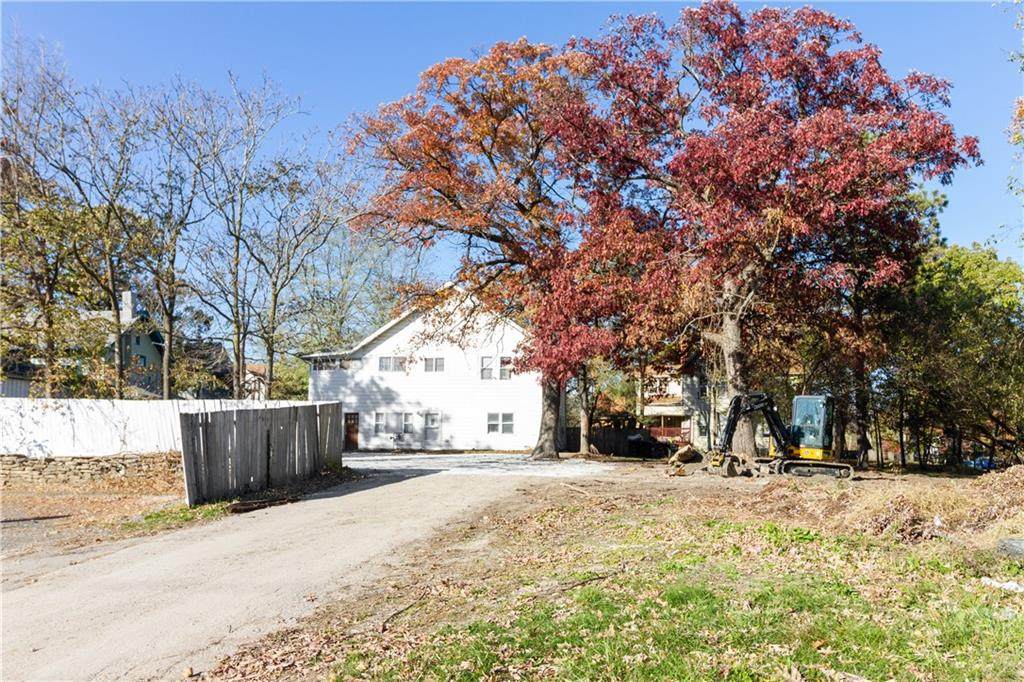 1614 Arlington Avenue - Photo 1