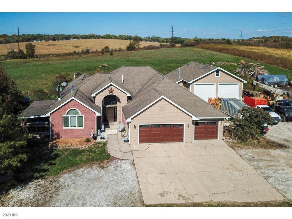 900 Border Street - Photo 1