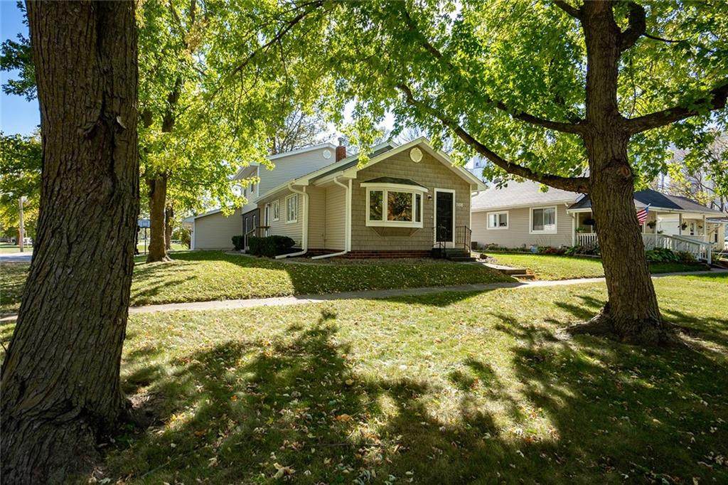 1100 Walnut Street - Photo 1