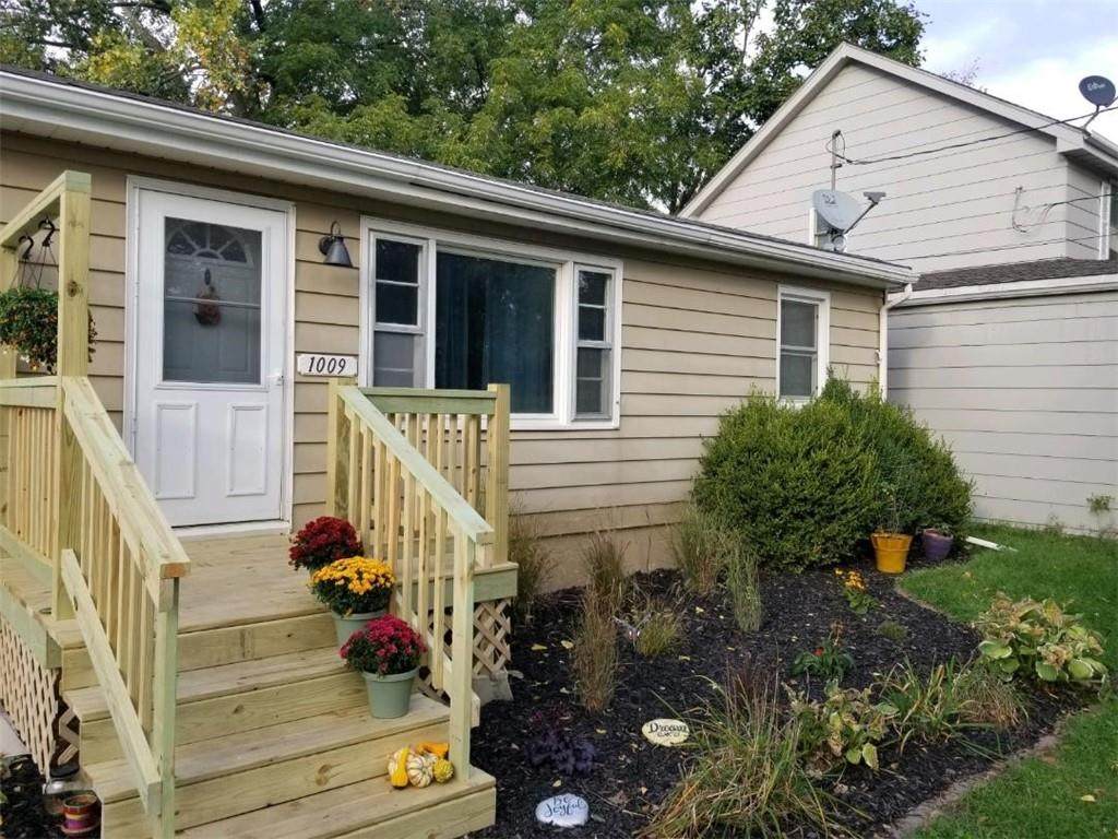 1009 Kenyon Avenue - Photo 1