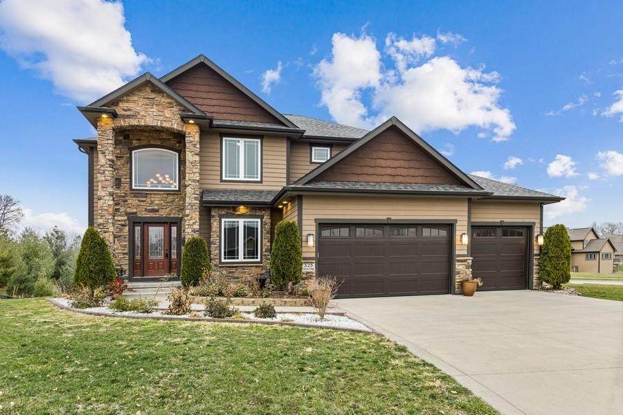 325 Indian Ridge Drive - Photo 1