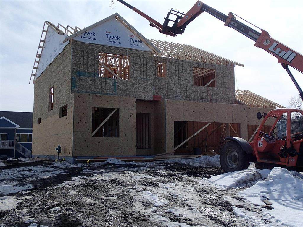 16200 Springbrook Trail - Photo 1
