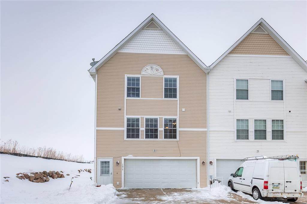1076 10th Avenue - Photo 1