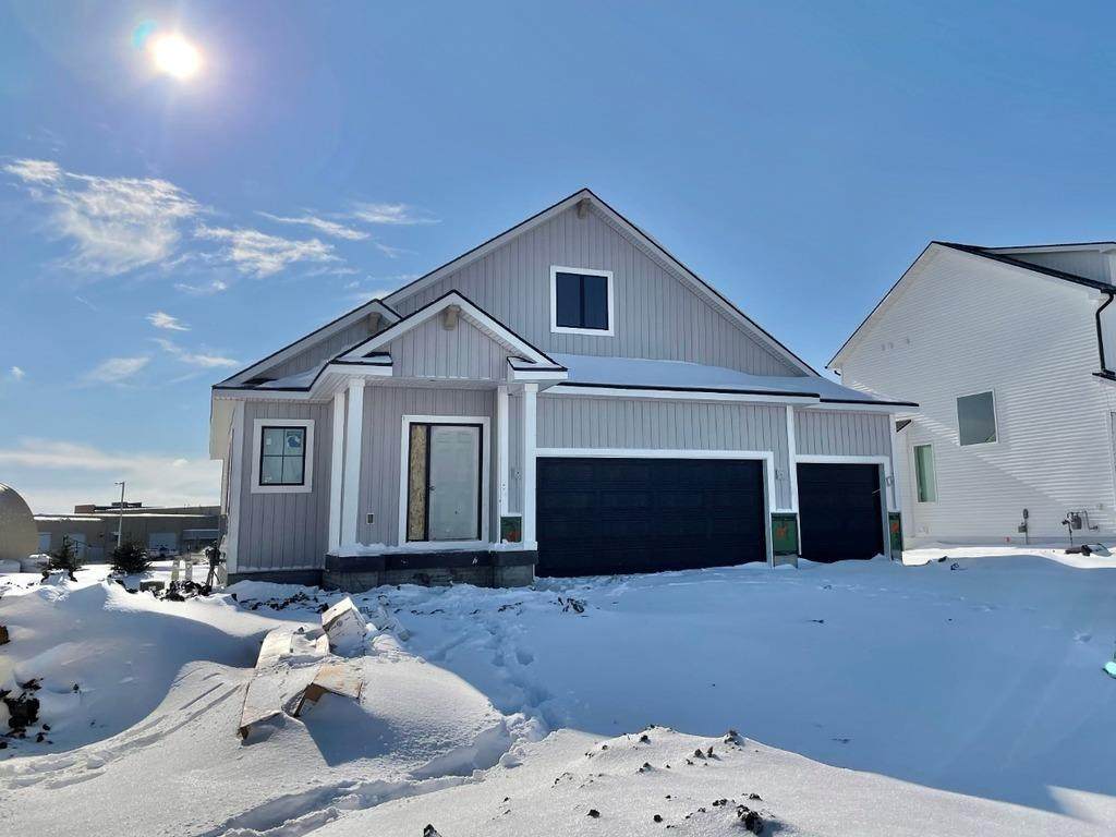 860 Gray Avenue - Photo 1