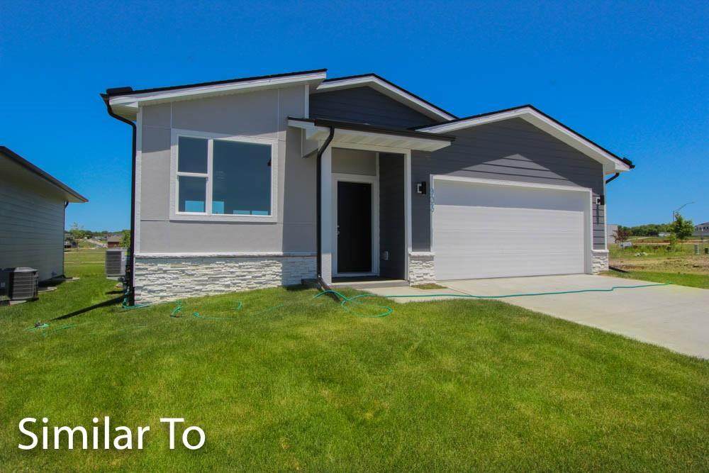 4023 5th Street - Photo 1